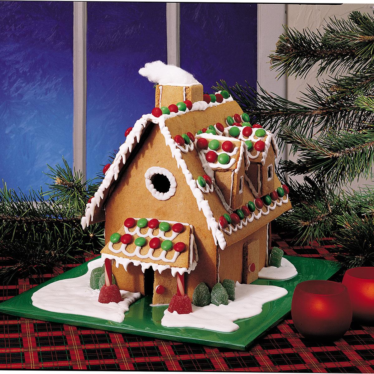 Christmas Gingerbread House Recipe | Taste of Home