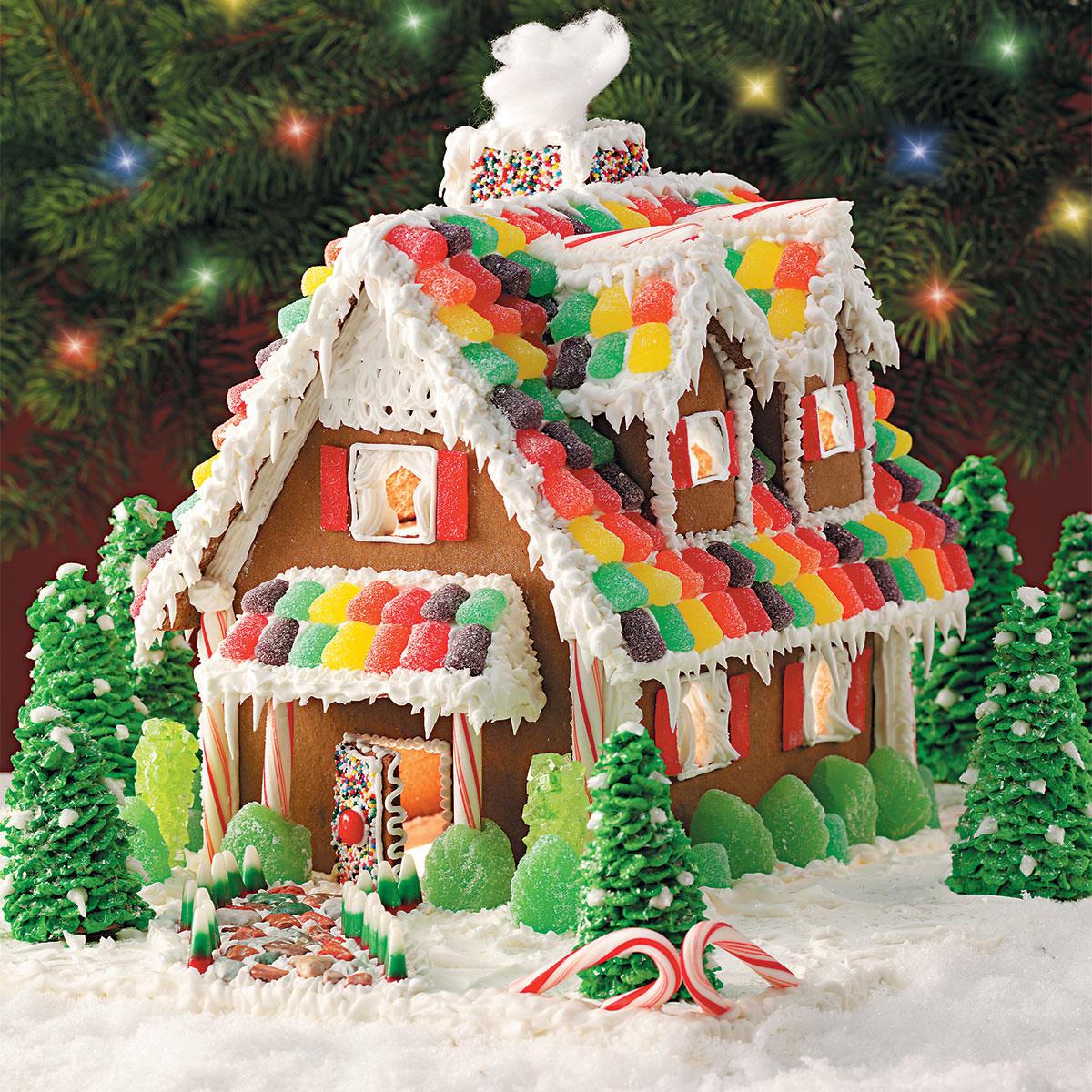 Gingerbread Christmas Cottage Recipe Taste Of Home   EXPS 33274 CWXCov06ClonewLights RMS 