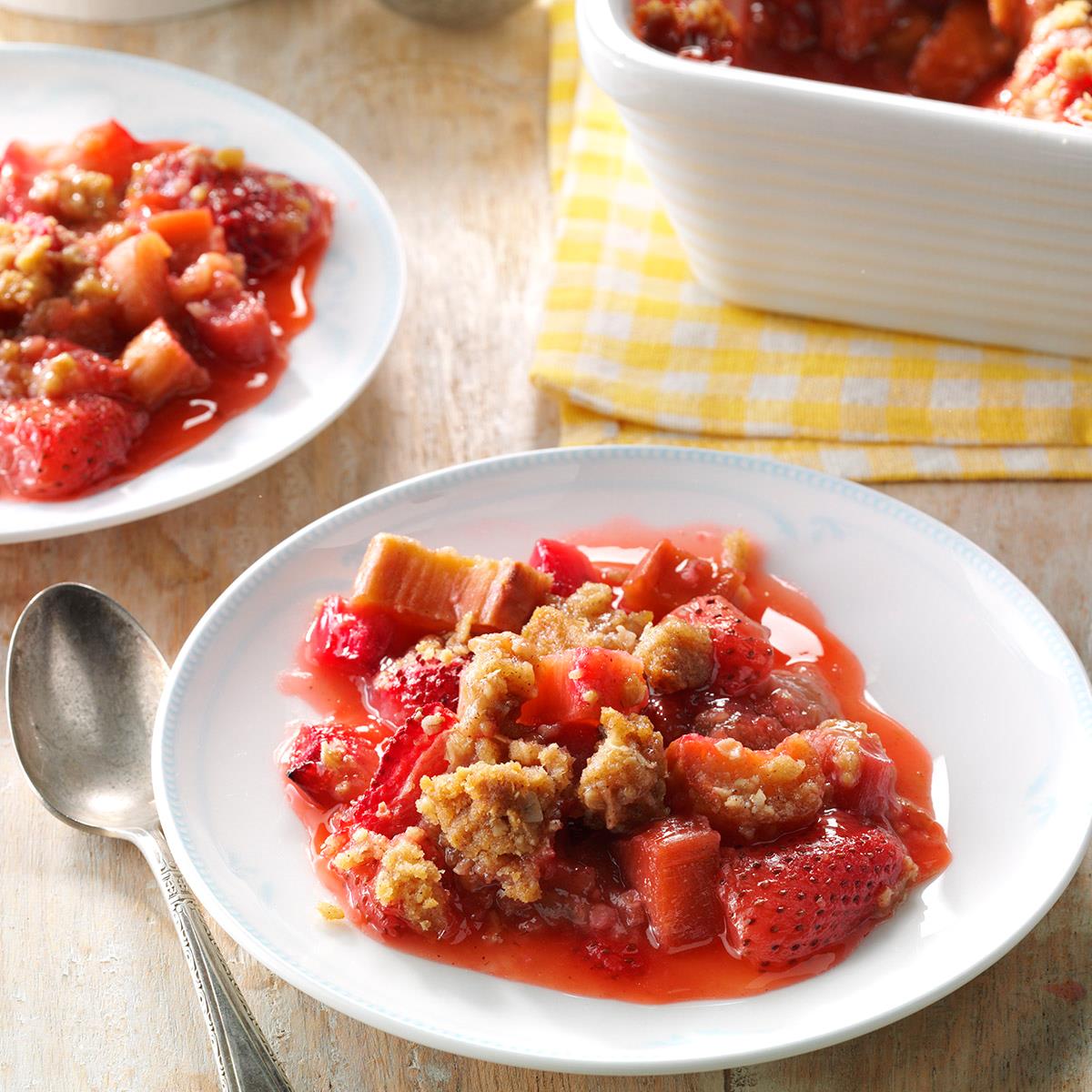 Rhubarb Strawberry Crunch Recipe Taste of Home