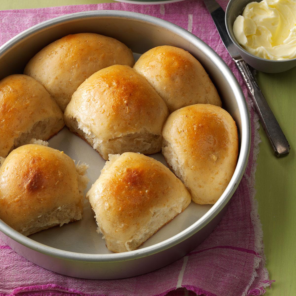 Oatmeal Dinner Rolls Recipe | Taste of Home