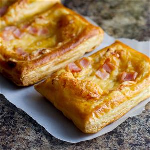 Canadian Bacon and Cheese Savory Tarts Recipe Canadian Bacon and Cheese Savory Tarts Recipe