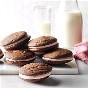 Chocolate-Raspberry Whoopie Pies Recipe Chocolate-Raspberry Whoopie Pies Recipe