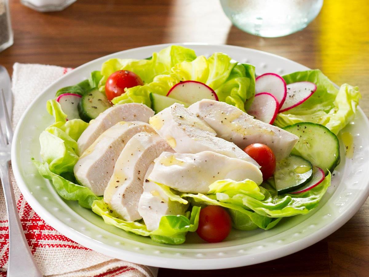 Poached Chicken Recipe: How to Make It | Taste of Home