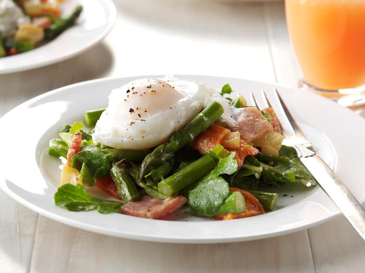 Twisted Eggs Benedict Salad Recipe How To Make It Taste Of Home